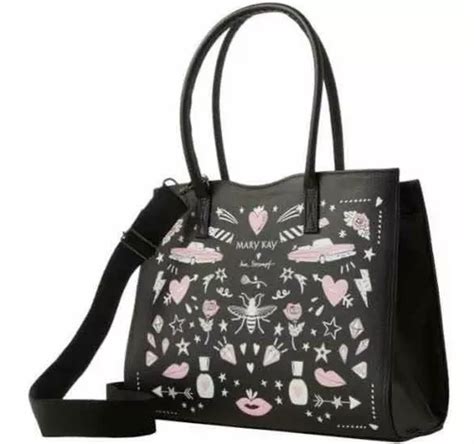 Bolsa Mary Kay It bag Ana Strumpf preta .